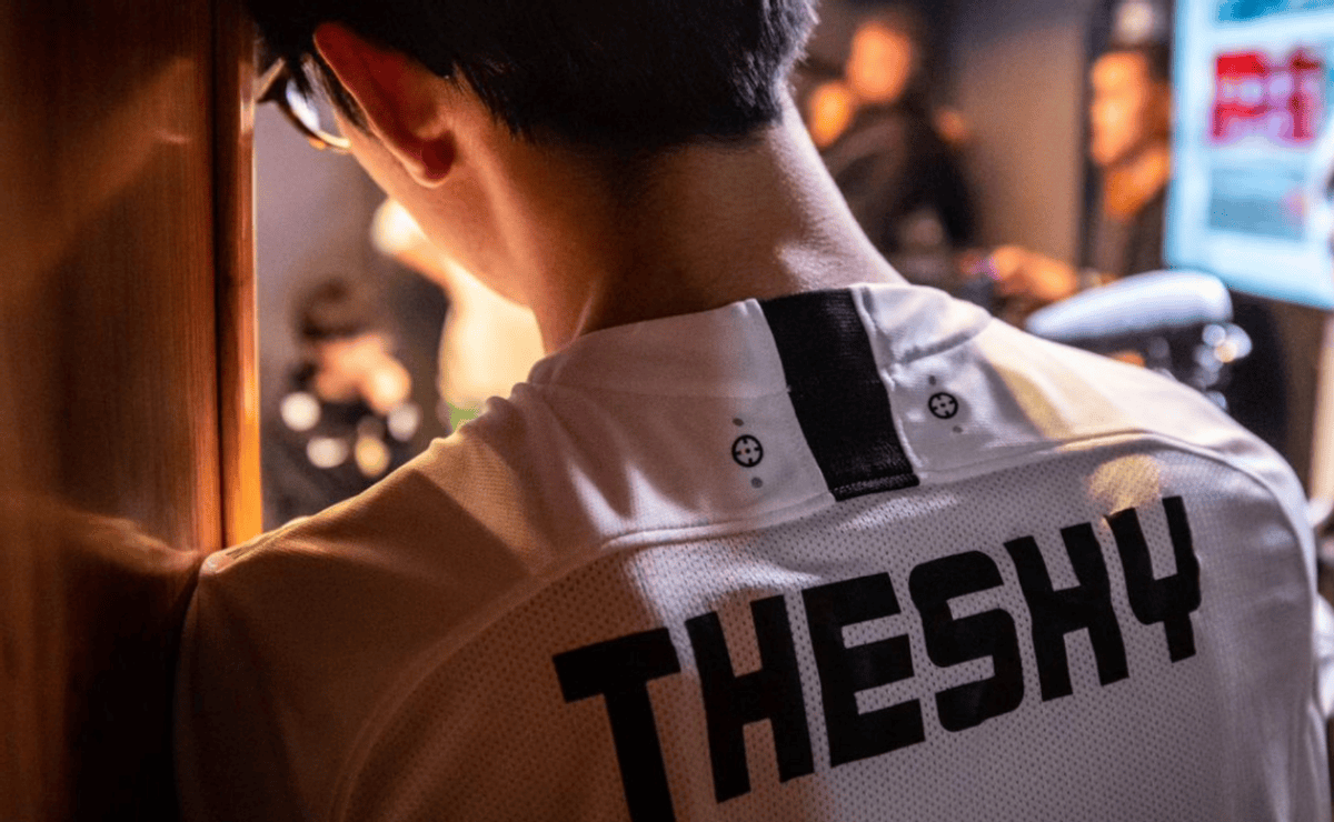 RNG公布MSI参赛名单，最重要一环居然不去冰岛